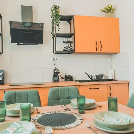 Tatika Apartament Segedyn