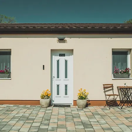 Tatika Apartament Segedyn