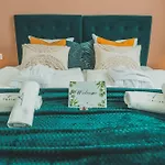 Tatika Apartment *